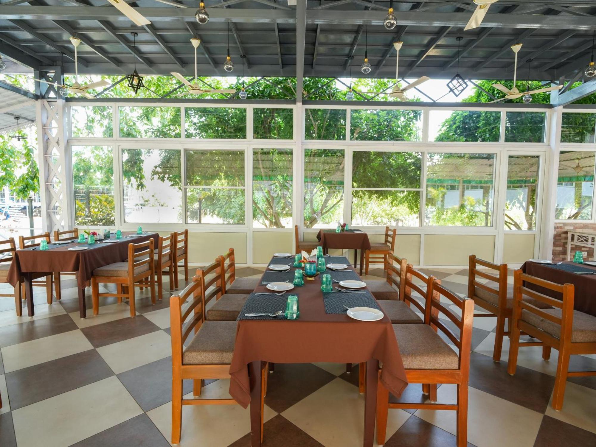 Mgm Whispering Wind'S Yelagiri Hotel Buitenkant foto