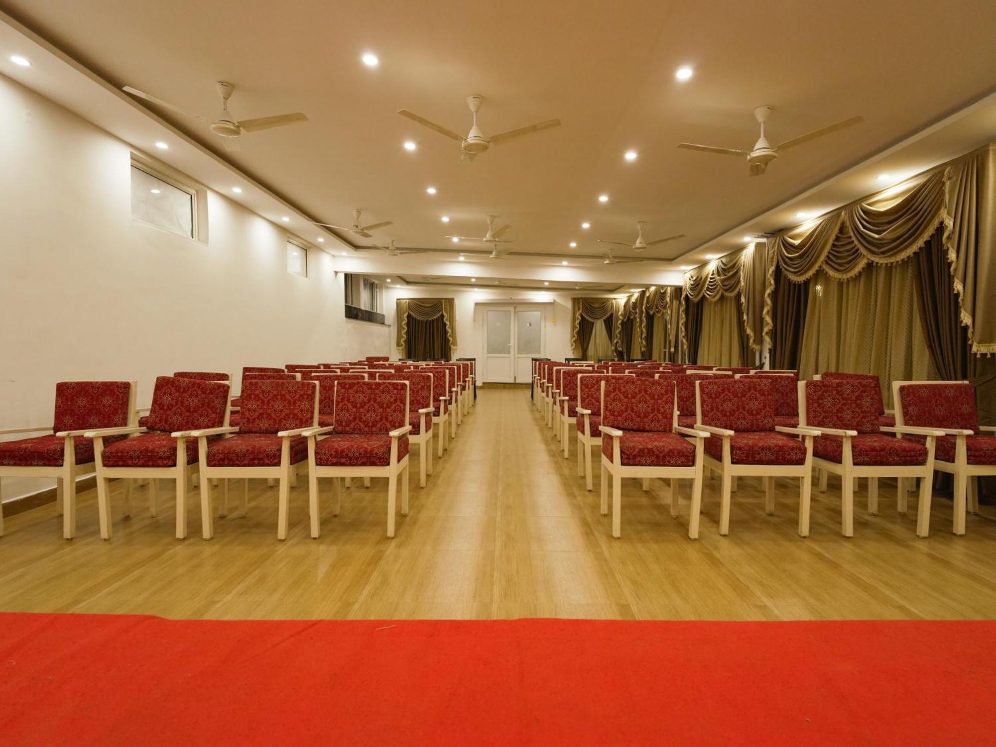 Mgm Whispering Wind'S Yelagiri Hotel Buitenkant foto
