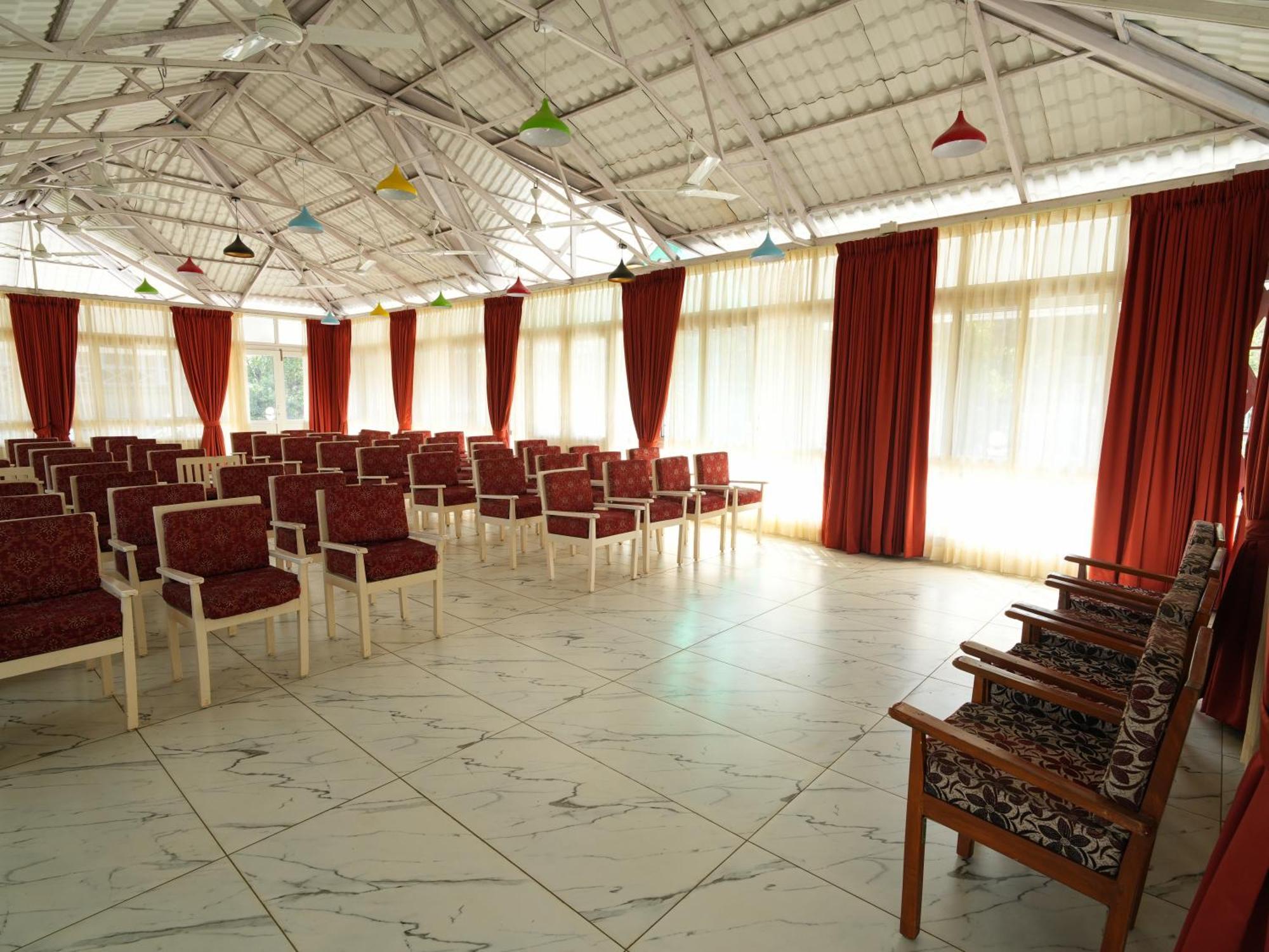 Mgm Whispering Wind'S Yelagiri Hotel Buitenkant foto