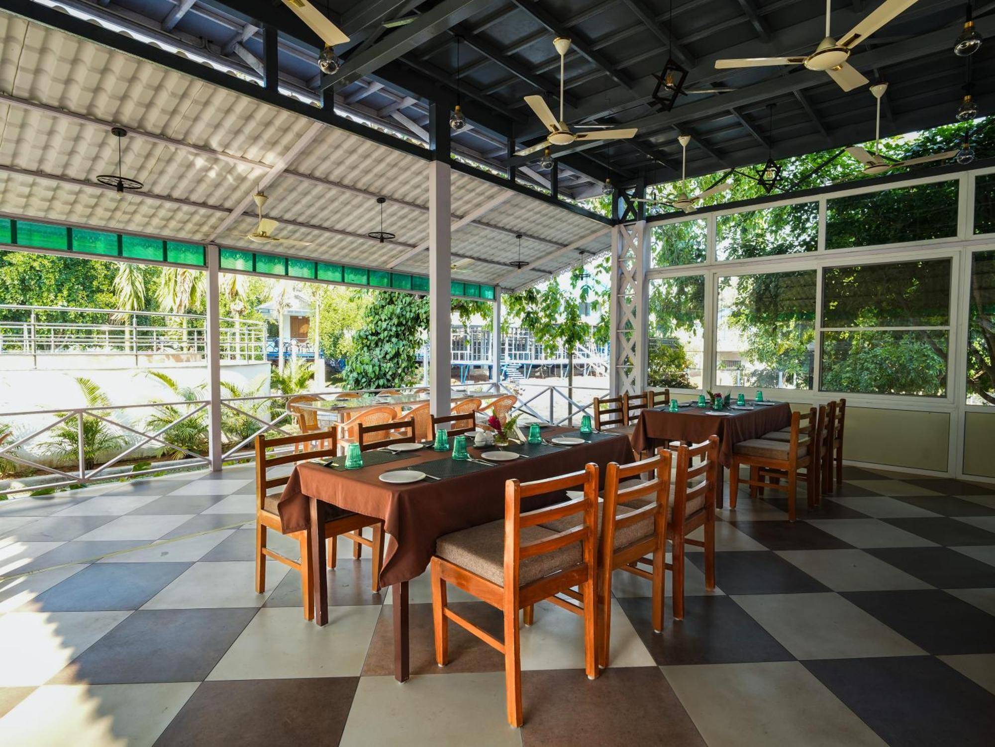 Mgm Whispering Wind'S Yelagiri Hotel Buitenkant foto