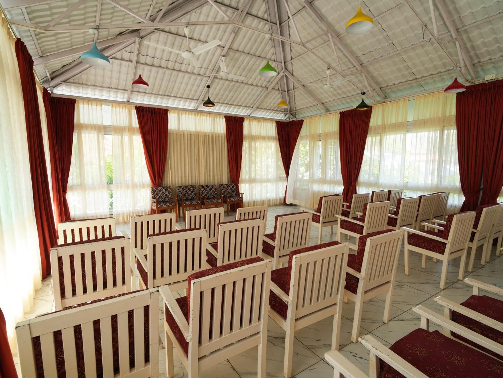 Mgm Whispering Wind'S Yelagiri Hotel Buitenkant foto