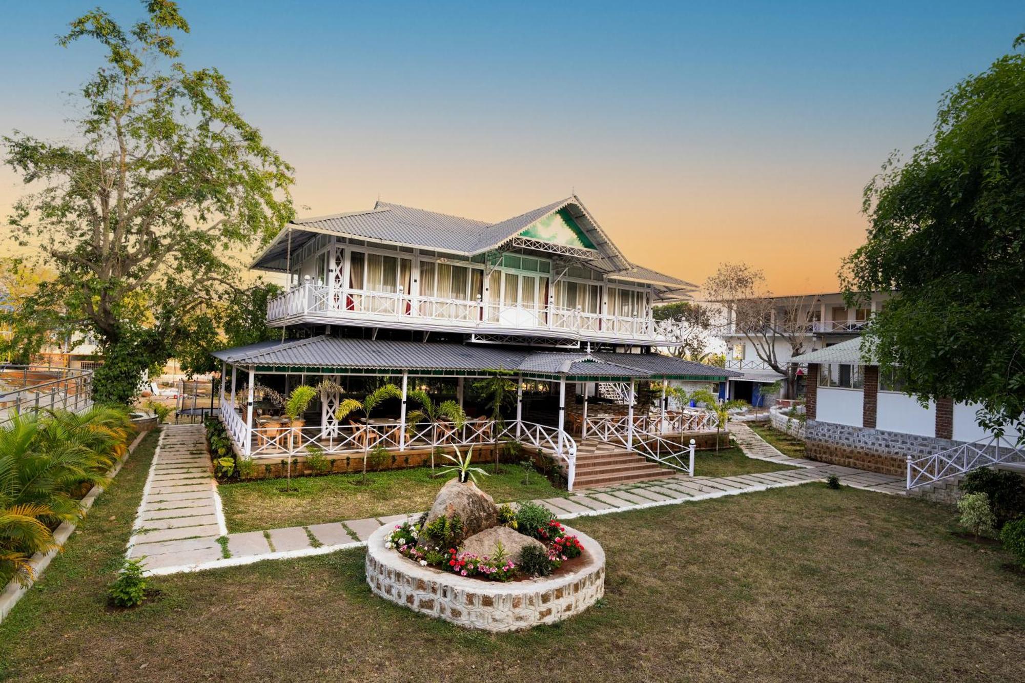 Mgm Whispering Wind'S Yelagiri Hotel Buitenkant foto