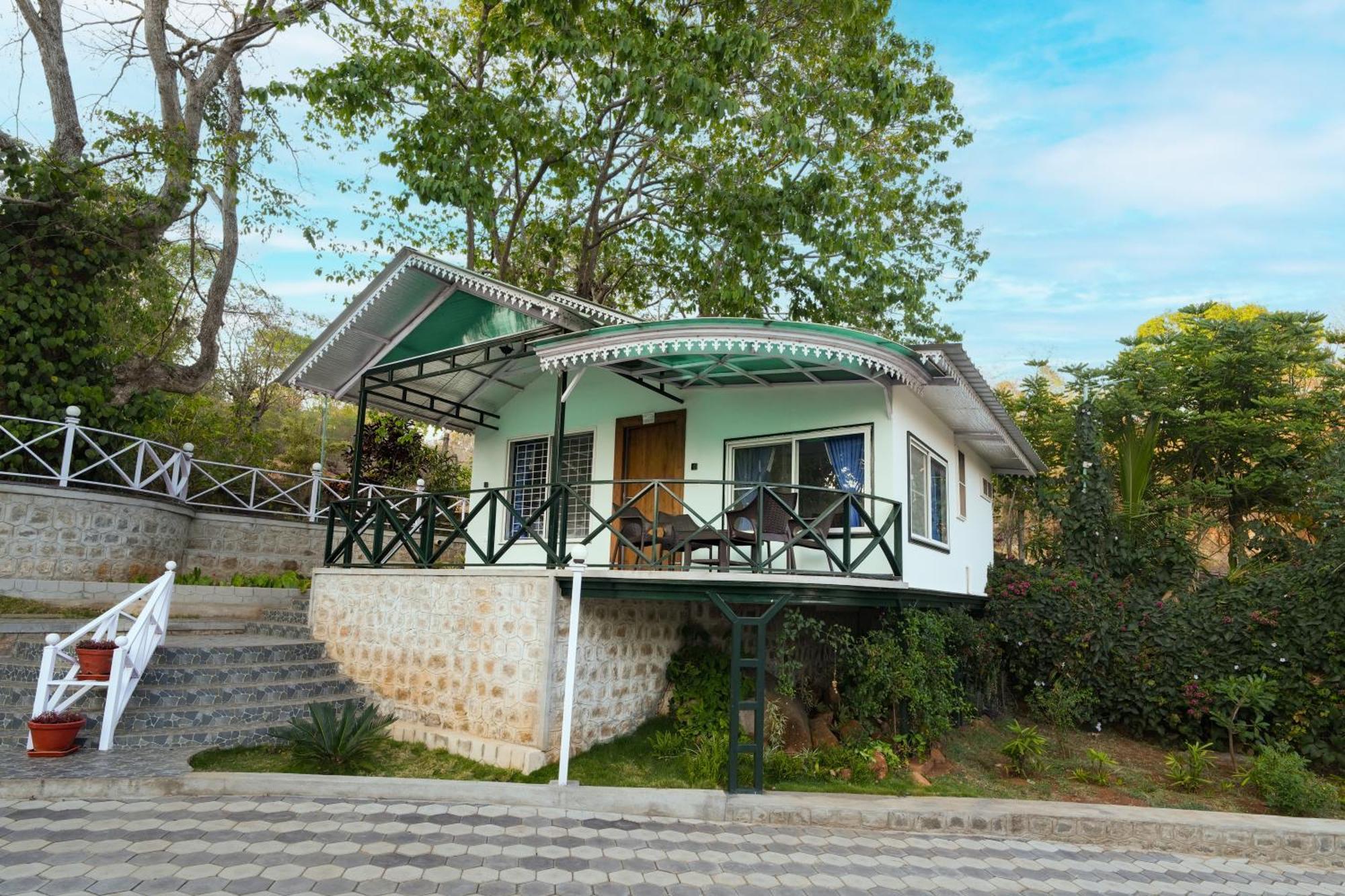 Mgm Whispering Wind'S Yelagiri Hotel Buitenkant foto