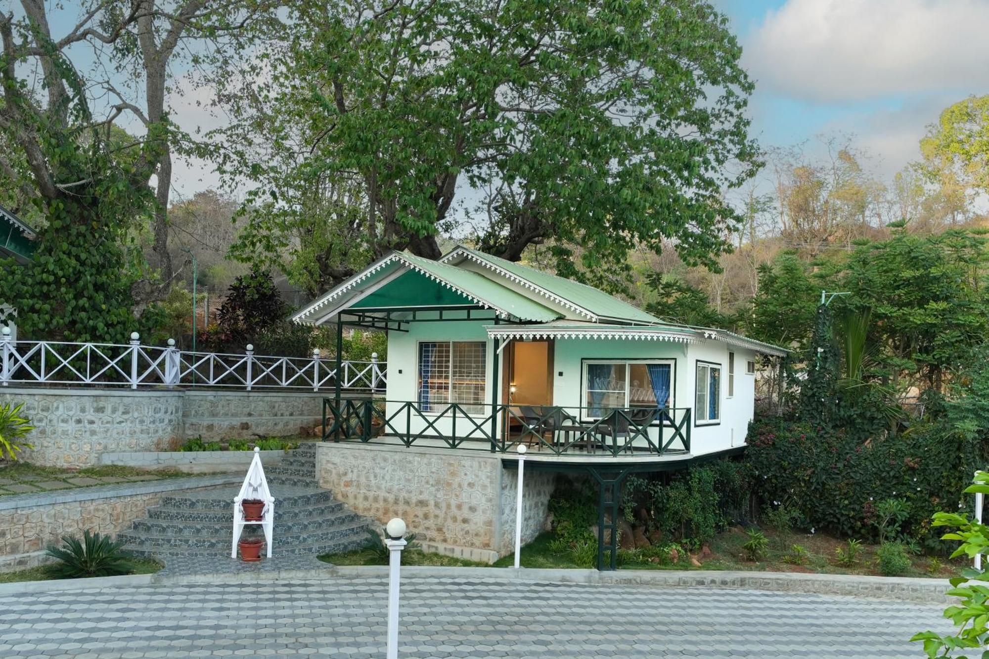 Mgm Whispering Wind'S Yelagiri Hotel Buitenkant foto